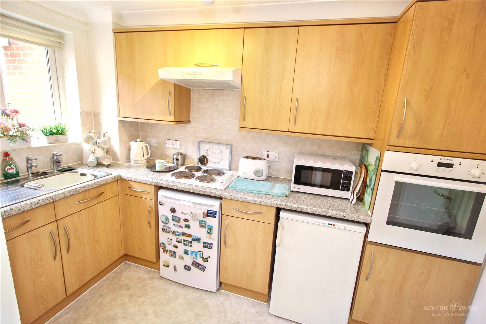 Chieveley Close, Tilehurst, Reading